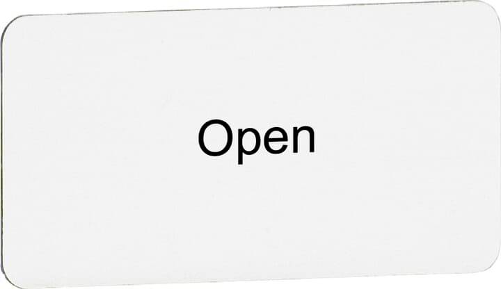 Eine weiße Tafel mit dem Wort 'Open' in der Mitte, was anzeigt, dass etwas geöffnet ist.