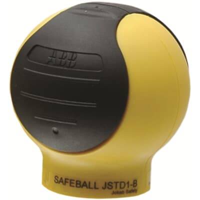 Gelber Sicherheitsball mit schwarzem Griff und der Aufschrift 'SAFEBALL JSTDI-B' von ABB, dient zur sicheren Bedienung von Maschinen.