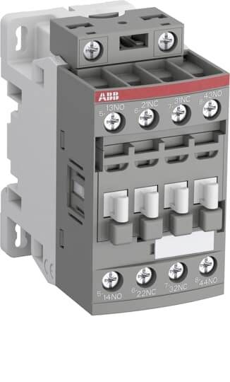 Ein graues elektrisches Schütz von ABB mit mehreren Anschlussklemmen und Beschriftungen für Steuer- und Leistungskontakte.