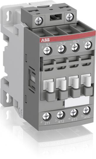 Ein grauer elektrischer Schütz mit mehreren Anschlüssen und Beschriftungen. Gerät zur Steuerung elektrischer Lasten in Schaltkreisen.