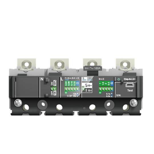 Ein dreipoliger Leistungsschalter mit digitalem Display zeigt elektrische Einstellungen und Parameter an.
