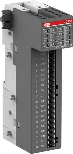 Ein industrielles Modul mit mehreren Anschlussklemmen, markiert mit 'DC562', wird gezeigt. Es zeigt verschiedene nummerierte Ports.