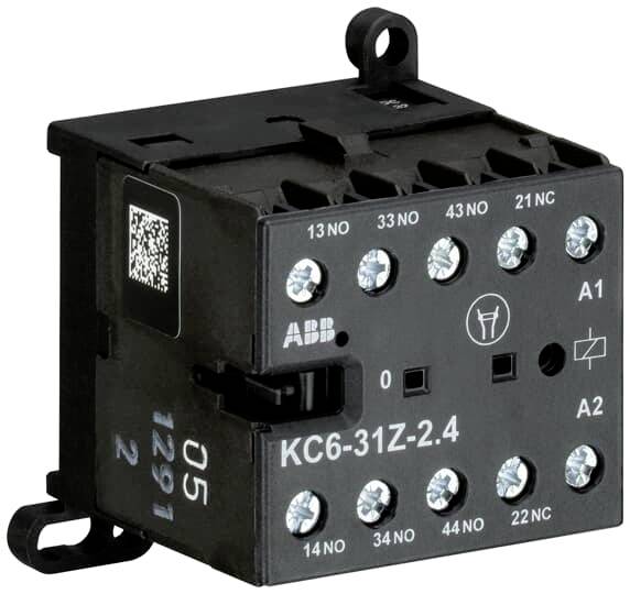 Ein elektrischer Schütz mit der Beschriftung 'KC6-31Z-2.4'. Obere Reihe mit Anschlüssen: 13 NO, 33 NO, 43 NO, 21 NC.