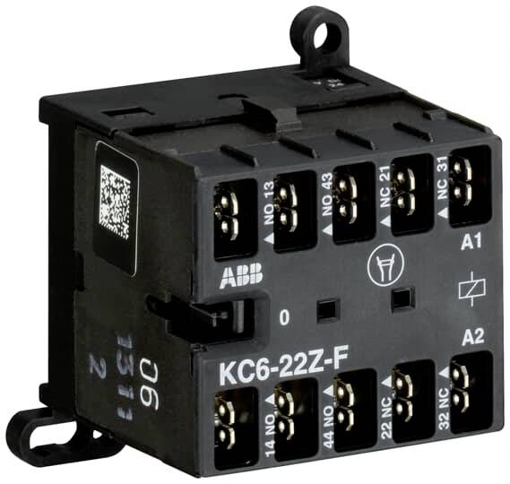 'ABB KC6-22Z-F' Schützeinsatz mit acht Anschlüssen, schwarzes Gehäuse. Seriennummer auf der Seite.