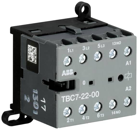 Industrieschütz mit Modell 'TBC7-22-00'. Mehrere Anschlussklemmen mit Beschriftung. Markierungen 13NO und 14NO für Schaltkontakte.