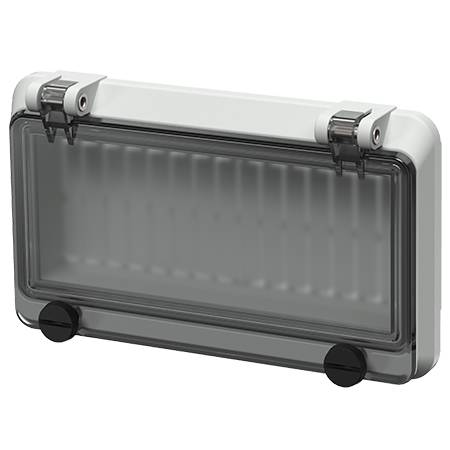 Ein rechteckiges, weißes Gehäuse mit durchsichtiger Abdeckung, Metallbefestigungen oben und unten sowie zwei runden, dunklen Knöpfen unten.