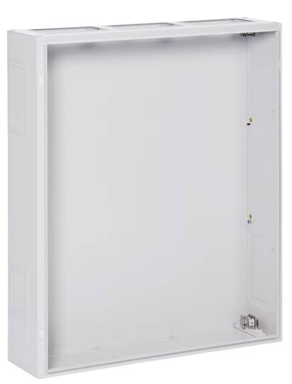 Ein leerer rechteckiger Metallrahmen, vermutlich für technische Installationen oder Geräte, aufgehängt an einer weißen Wand.