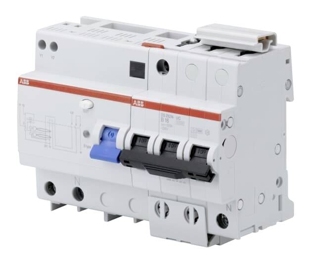 Ein dreipoliger Leistungsschalter mit blauer und schwarzer Wippe, montiert für den Schutz und die Steuerung elektrischer Stromkreise.