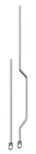 Zwei lange, gerade Metallstangen, wobei die rechte Stange einen mittleren Knick hat. Beide Stangen haben eine Öse an einem Ende.