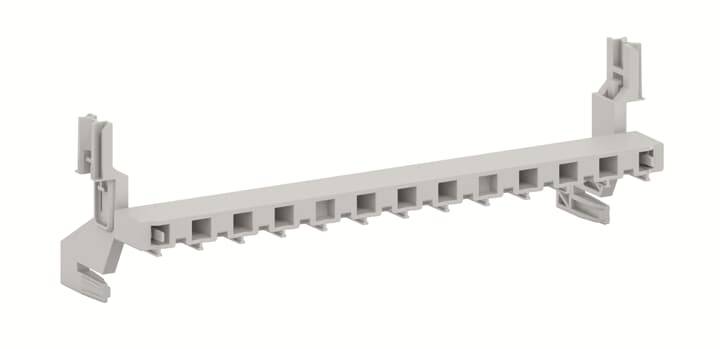 Graues Kunststoff-Bauteil mit zehn quadratischen Öffnungen, vermutlich ein Modulträger für Elektronik- oder Netzwerkkomponenten.