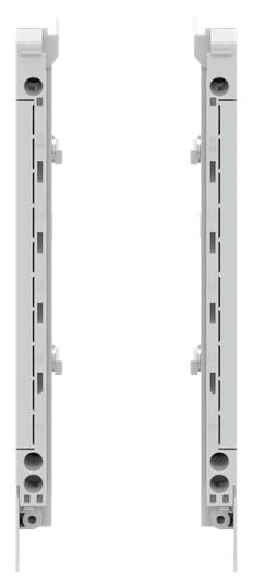 Zwei graue, vertikale Klemmenleisten, die nebeneinander stehen. Sie dienen zum Verbinden elektrischer Leiter in einem Schaltkasten.