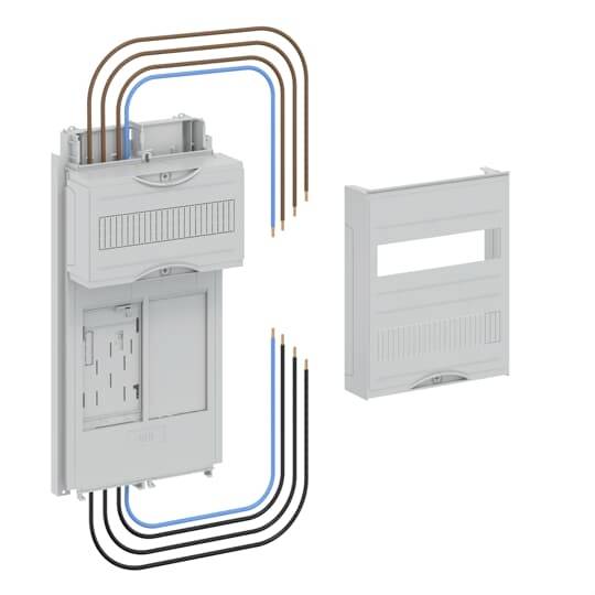 Ein graues elektrisches Verteilergehäuse mit offenem Deckel, umgeben von blauen, braunen und schwarzen Kabeln, daneben ein abgenommener Frontdeckel.