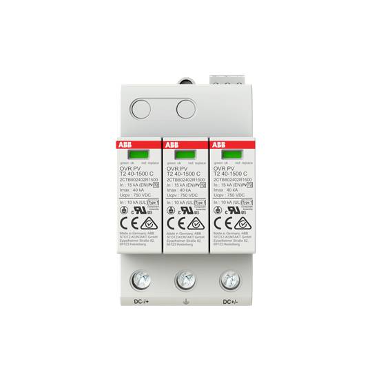 Überspannungsableiter-Modul mit drei Schutzgeräten. Oben sind grüne Anzeigen sichtbar. Geeignet für DC-Systeme bis 1500 V.