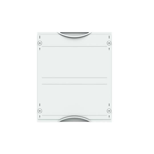 Leeres, rechteckiges Kunststoffgehäuse mit abgerundeten Ecken und Schrauben an den Seiten. Geeignet für elektronische Komponenten.
