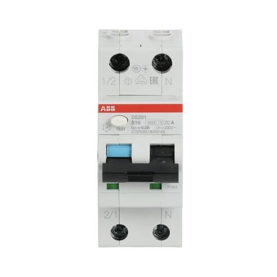 Sicherungsautomat von ABB, Modell DS201, gekennzeichnet mit technischen Spezifikationen wie Stromstärke, Spannung und Prüftaste.
