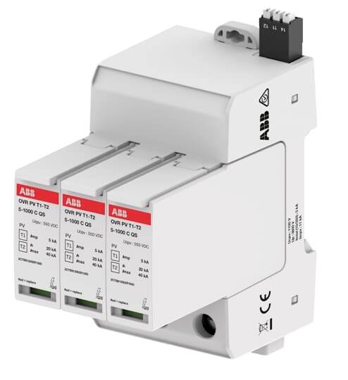 Überspannungsschutzgerät der Marke ABB mit drei Schutzmodulen, geeignet für Niederspannungsinstallationen in Solarstromanlagen.
