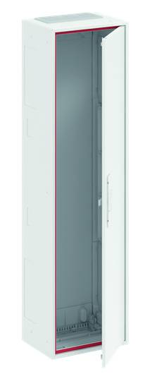 Ein offener, hoher, leerer Metallschrank mit einer halb geöffneten Tür, ideal zur Aufbewahrung von technischen Geräten oder Netzwerkkomponenten.