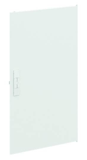 Weiße, rechteckige Tür mit schlichtem Design und leichtem Schatteneffekt, ohne sichtbare Verzierung oder Griff.