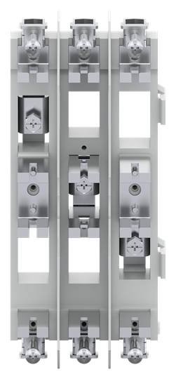 Graues mechanisches Bauteil mit mehreren vertikalen Spuren und Verschlüssen, möglicherweise ein elektrisches Anschlussmodul.