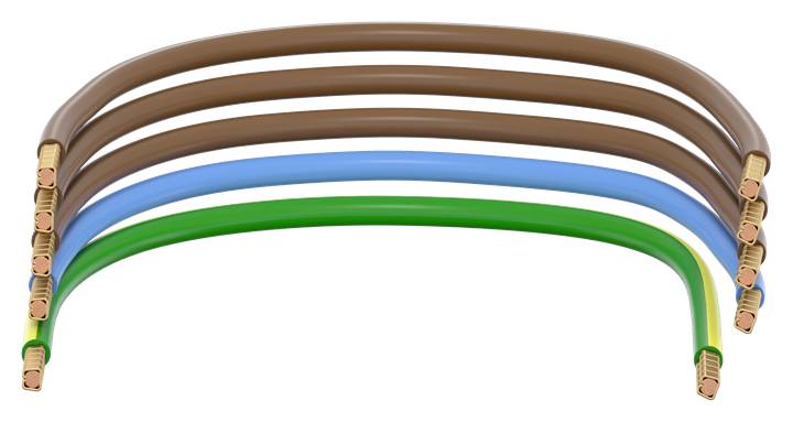 Fünf isolierte Elektrokabel: zwei braune, eines blau, zwei grün-gelb mit Kupferdrähten an den Enden.