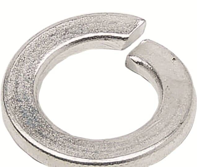 Eine Metall-Sicherungsscheibe in C-Form, die oft in mechanischen Anwendungen verwendet wird, um Verschraubungen zu sichern.