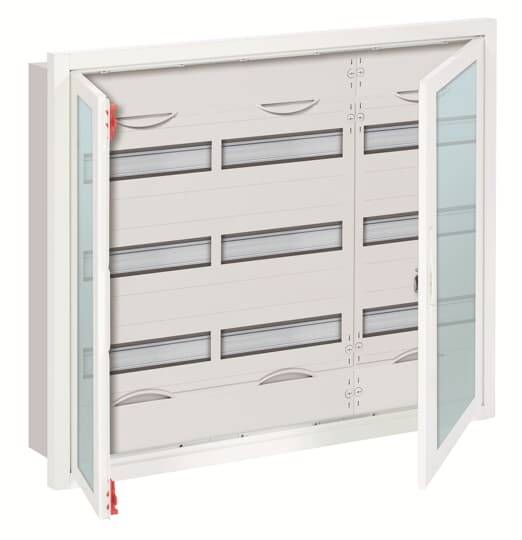 Ein geöffneter Sicherungskasten mit zwei transparenten Türen und mehreren horizontal angeordneten Kunststoffabdeckungen für Sicherungen.