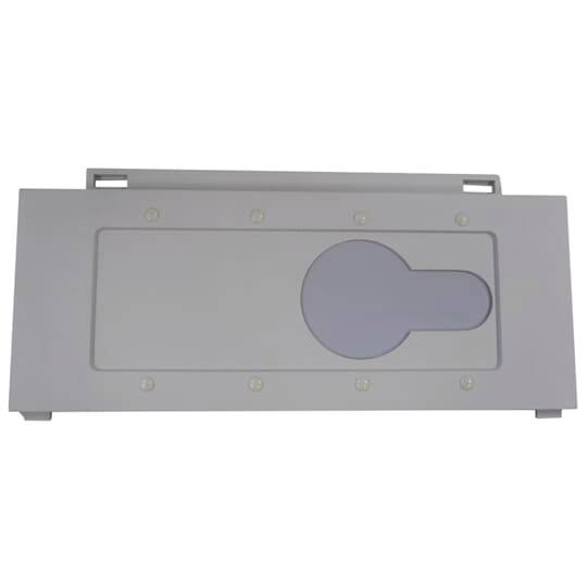 Graue Kunststoffabdeckung mit runder Aussparung auf der rechten Seite, möglicherweise Teil eines technischen Geräts oder Gehäuses.