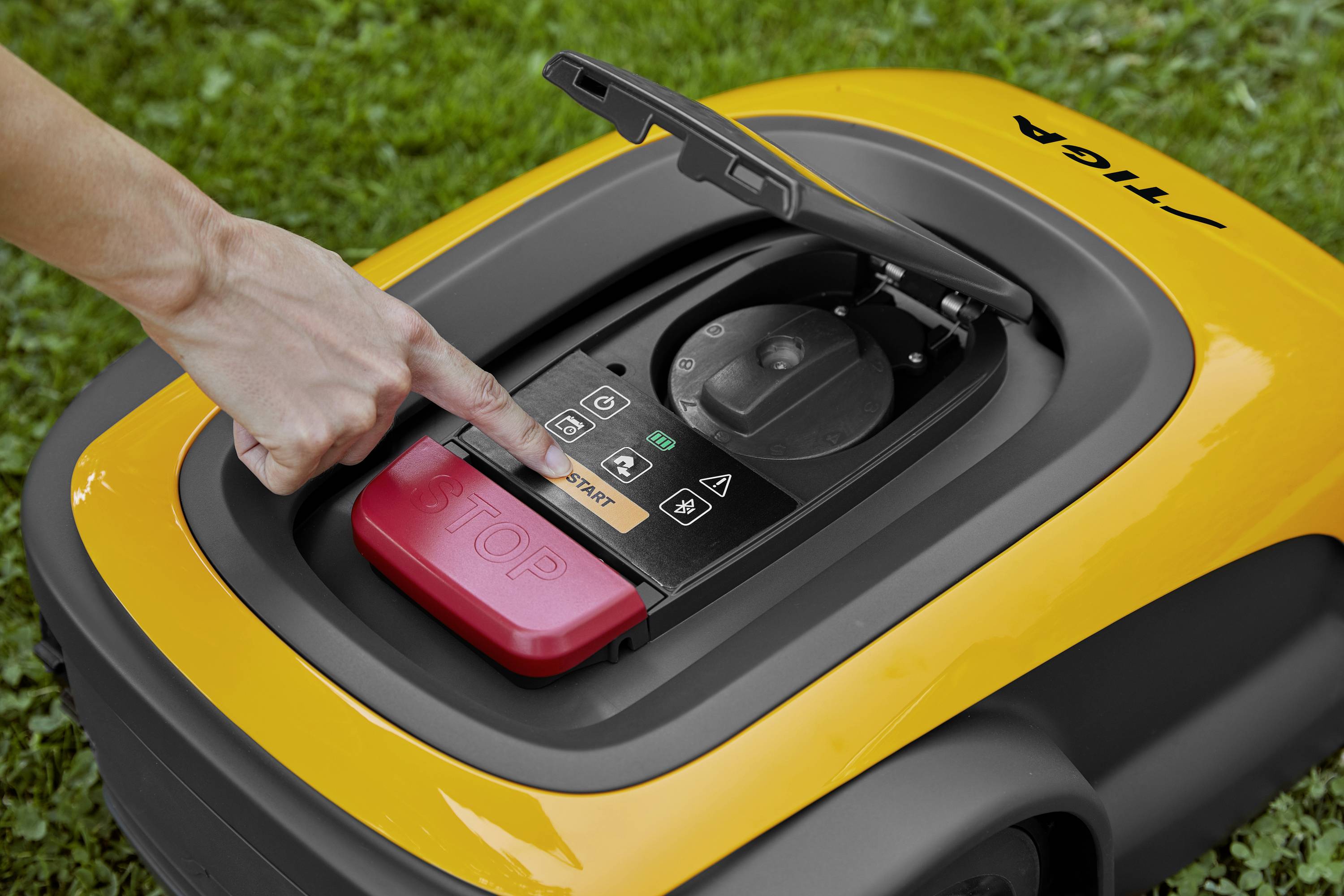 STIGA 2R7101128/ST1A 500 Mähroboter Geeignet für Fläche max. 500m²