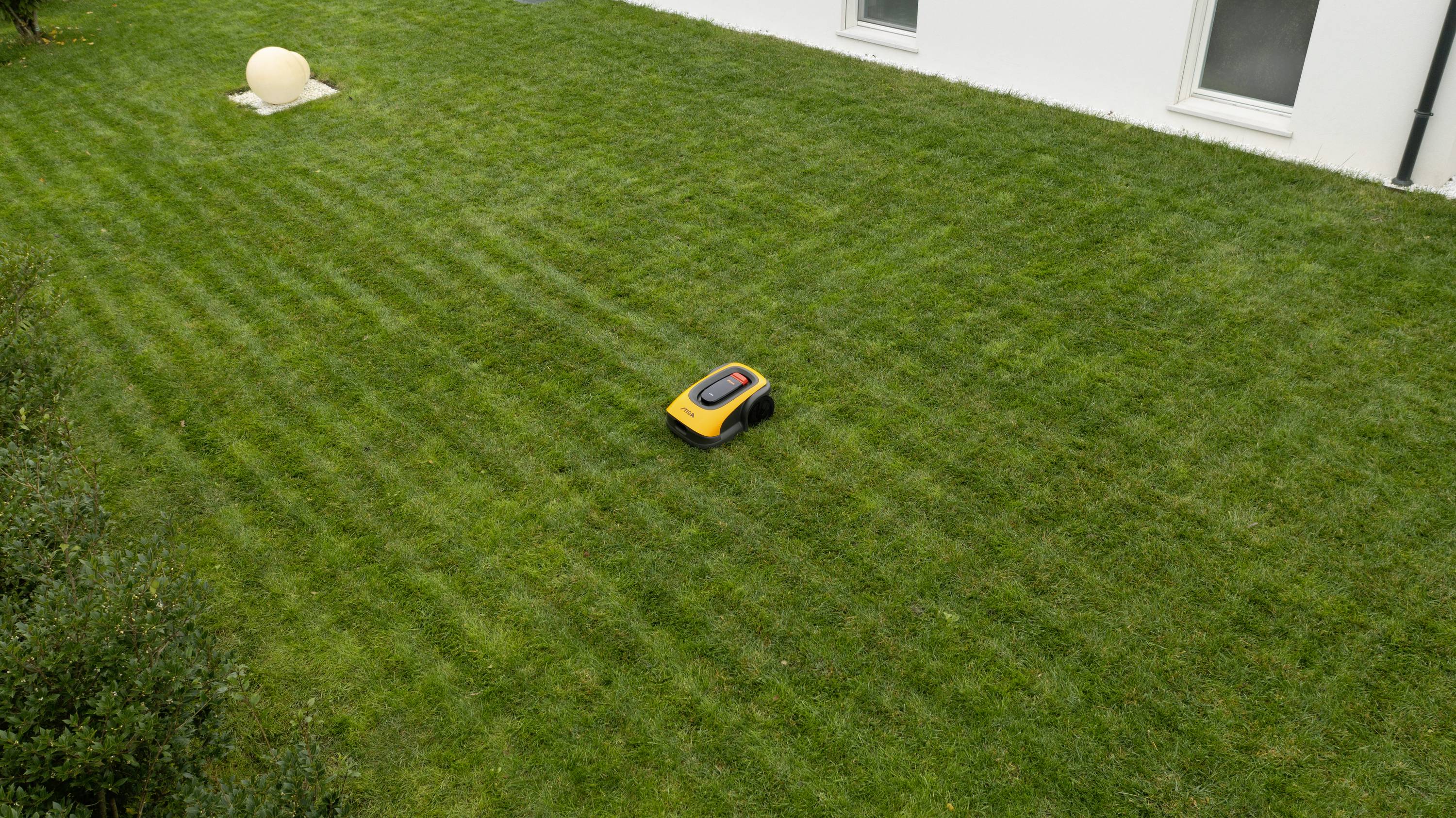 STIGA 2R7102028/ST1 A 1500 Mähroboter Geeignet für Fläche max. 1500 m²