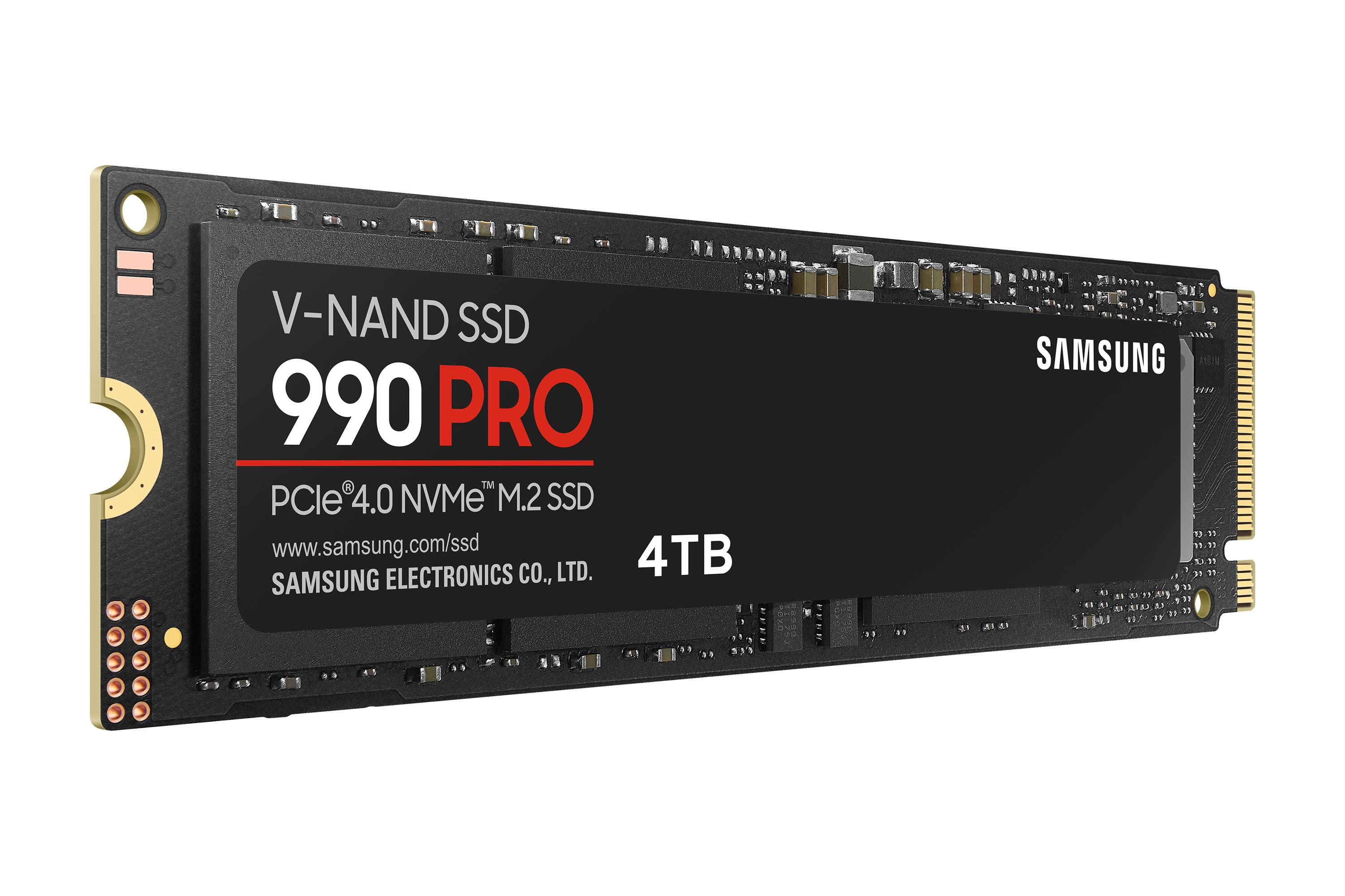 SSD-Speichergerät von Samsung mit der Aufschrift 'V-NAND SSD 990 PRO, PCIe 4.0 NVMe M.2 SSD, 4TB'.