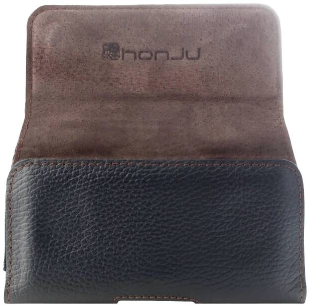 Braune und schwarze Ledertasche mit geprägtem Logo auf der Klappe, geöffnet.