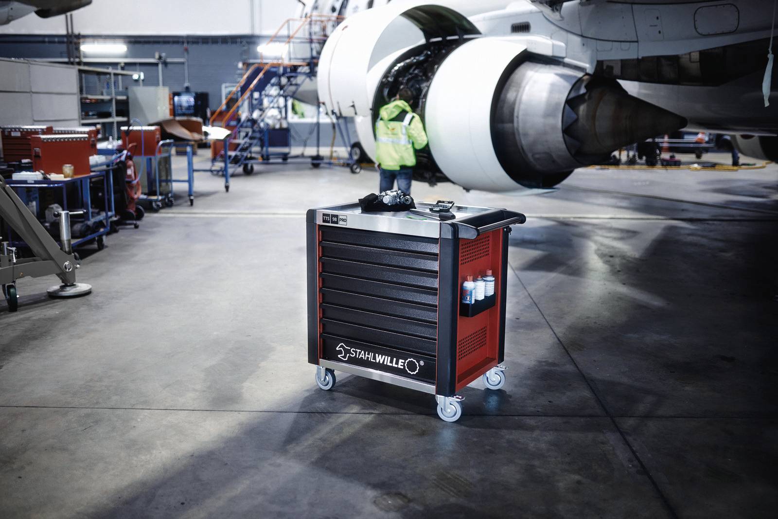 Stahlwille 81200171 Werkstattwagen Herstellerfarbe: Rot, Schwarz