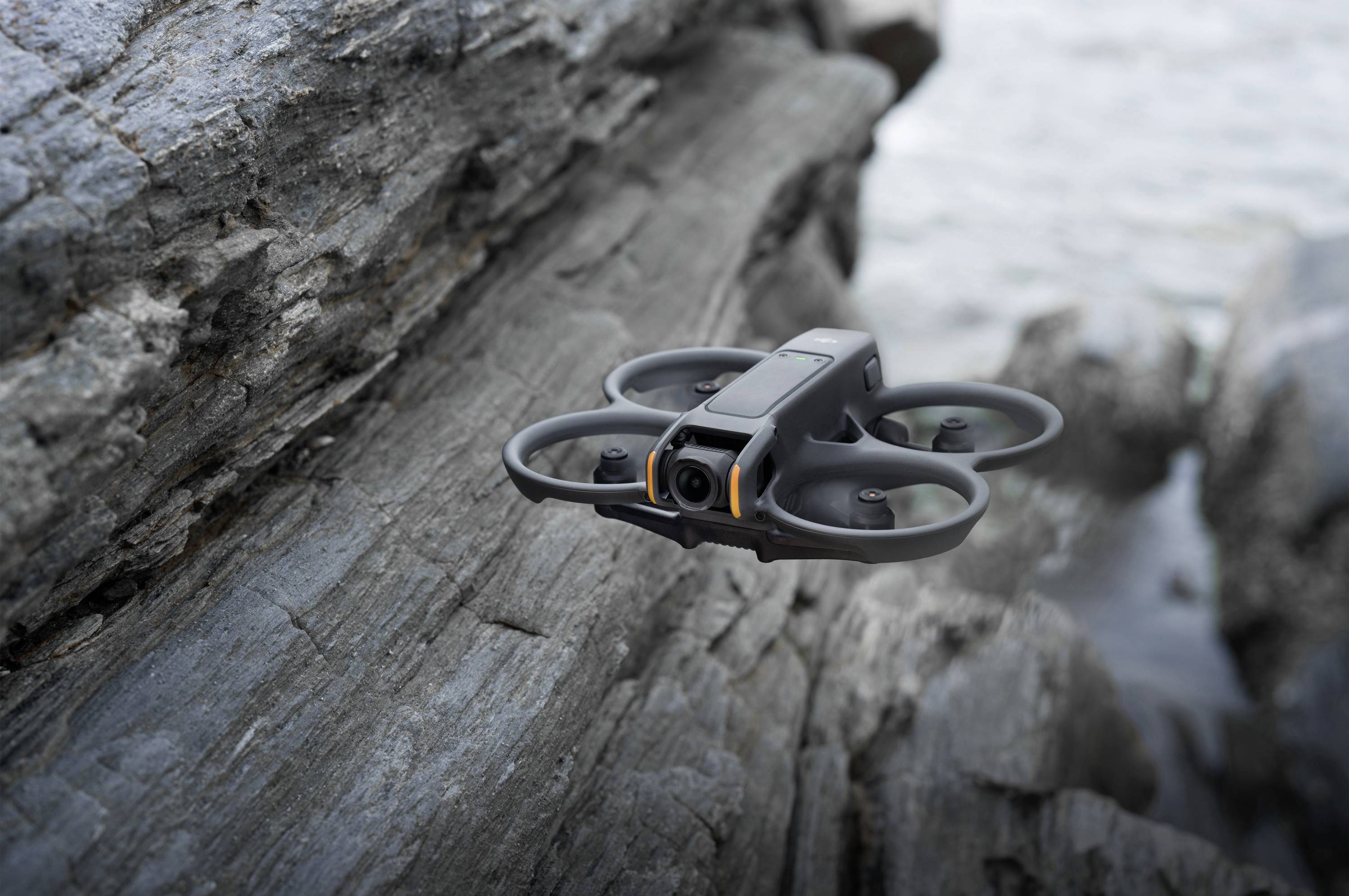 DJI Avata 2 Fly More Combo 3 Batteries Race Copter RtF FPV Race