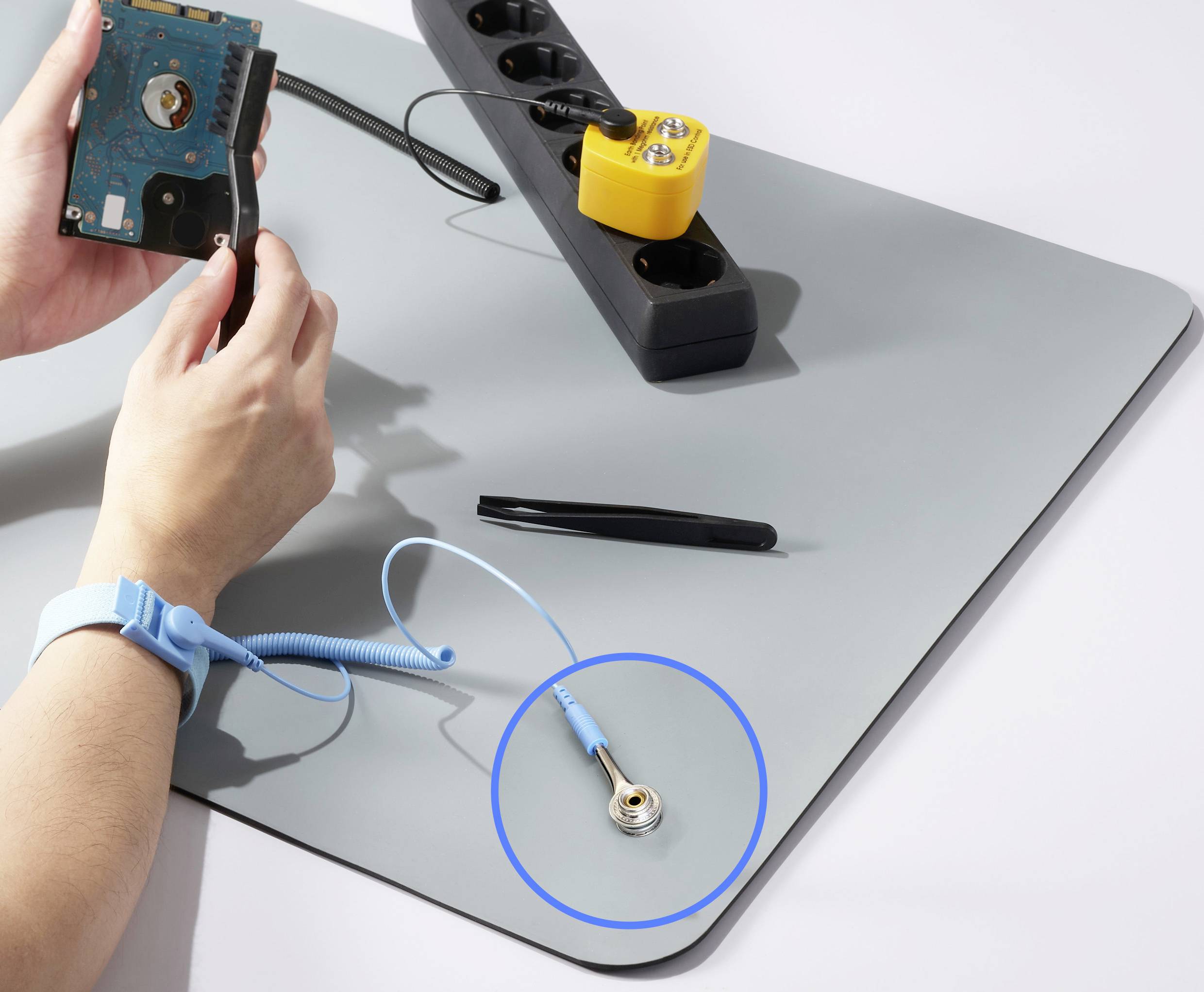 TRU COMPONENTS TC-12494244 ESD-Matten-Set Grau (L x B x H) 650 x 500 x 2mm 1 Set