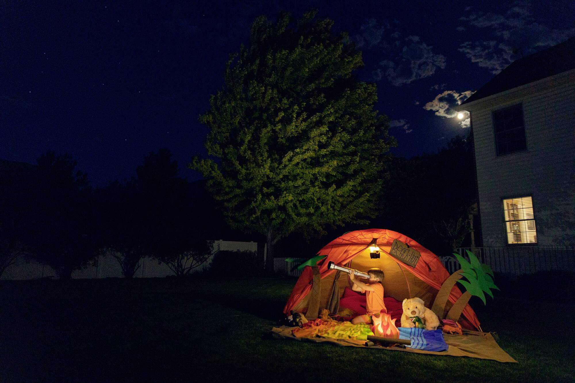 OSRAM HOMELIGHTING 4099854190087 Akkubetriebenes LED-Leuchtmittel EEK F (A - G) E27 Glühlampenform 8 W = 60 W Warmweiß (Ø x H) 60 mm x 60 mm 1 St