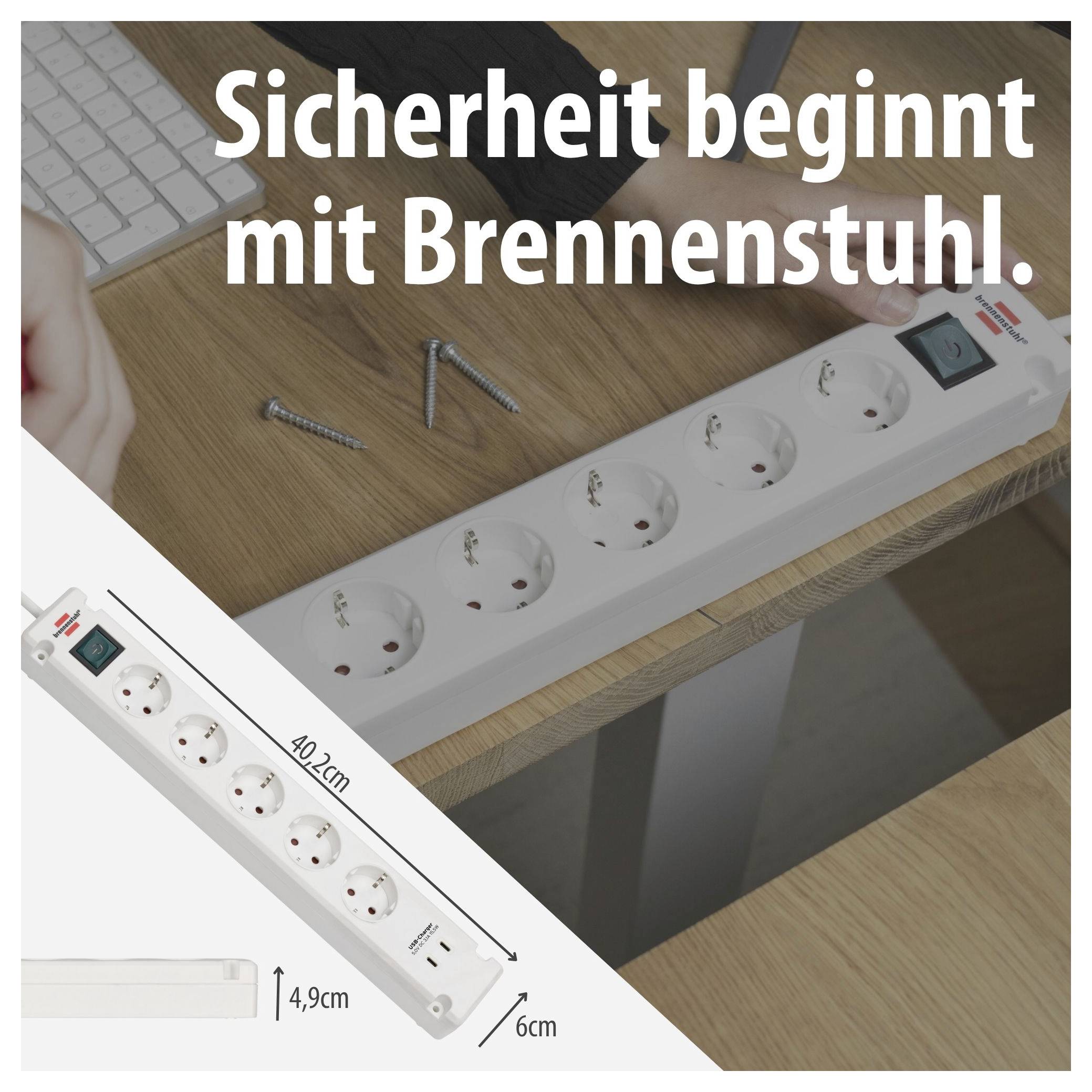 Werbebild einer weißen Brennenstuhl-Steckdosenleiste auf Holztisch; Text: 'Sicherheit beginnt mit Brennenstuhl.' zeigt Maße 40,2 cm, 4,9 cm und 6 cm.