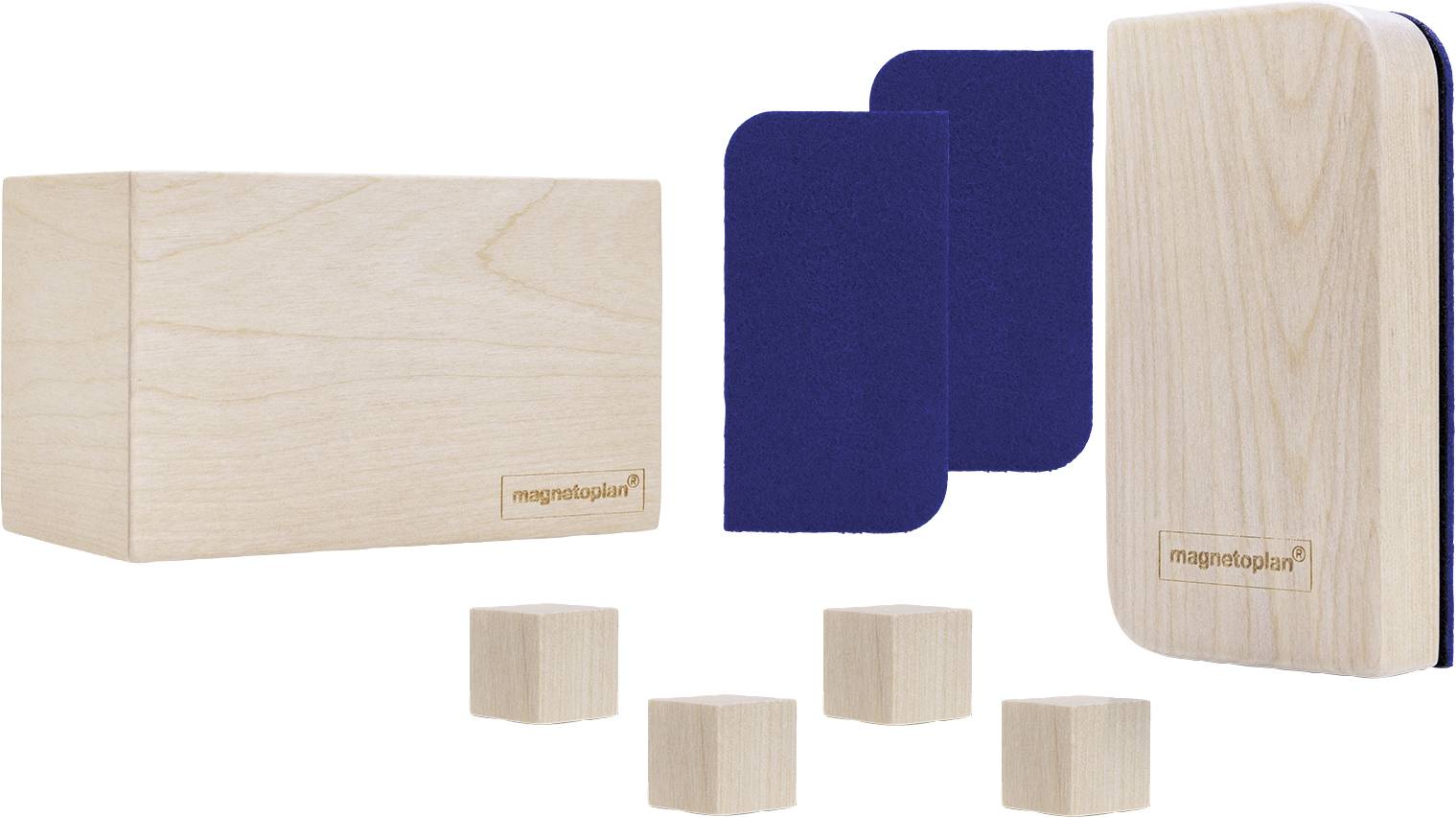 Holzspielzeug-Set mit blauen Stoffelementen und einem Aufbewahrungskasten, fördert kreative Spielideen.