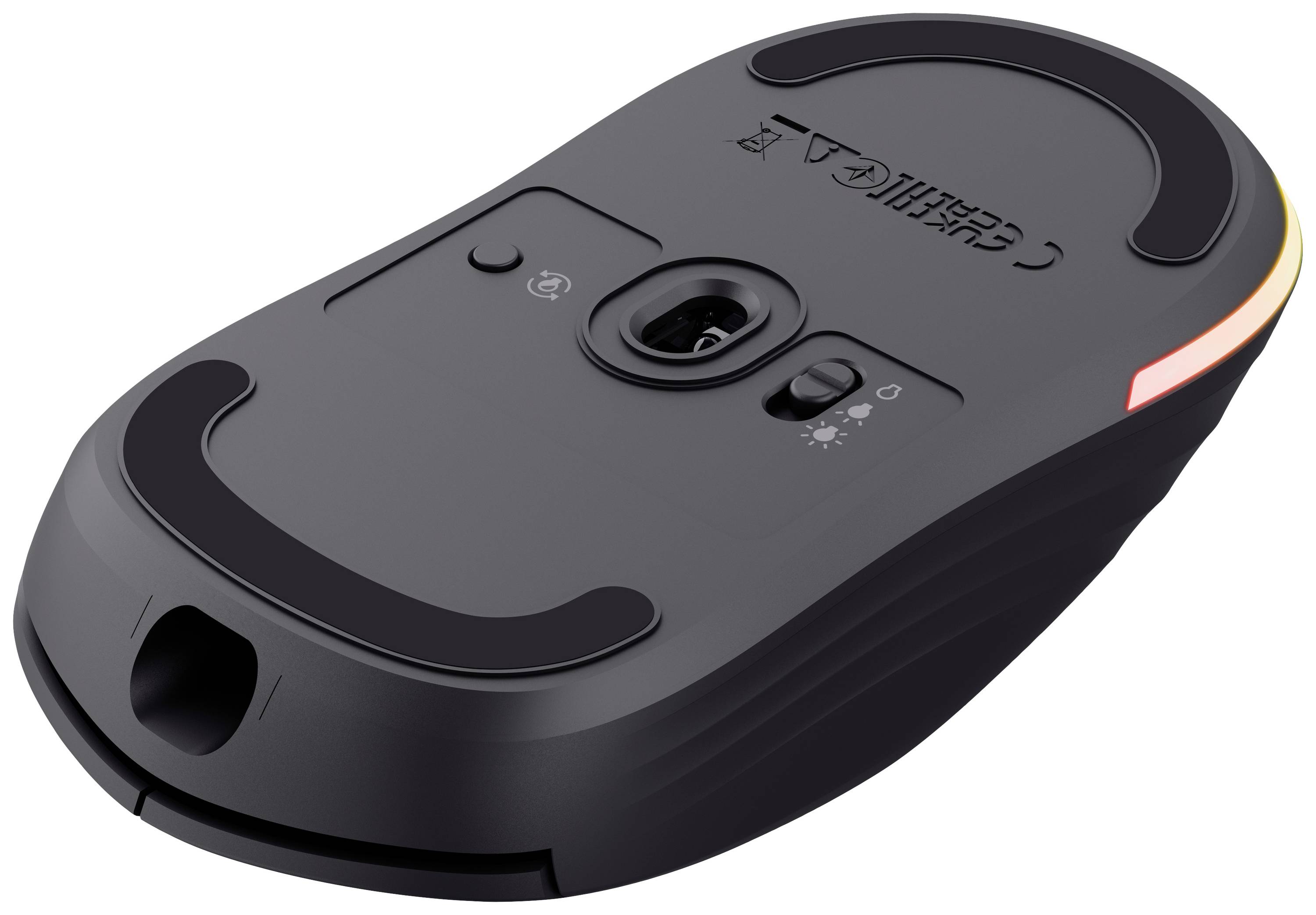 Eine flach liegende Gaming-Maus von unten, zeigt Skates, Sensor und Tasten für DPI-Einstellung.