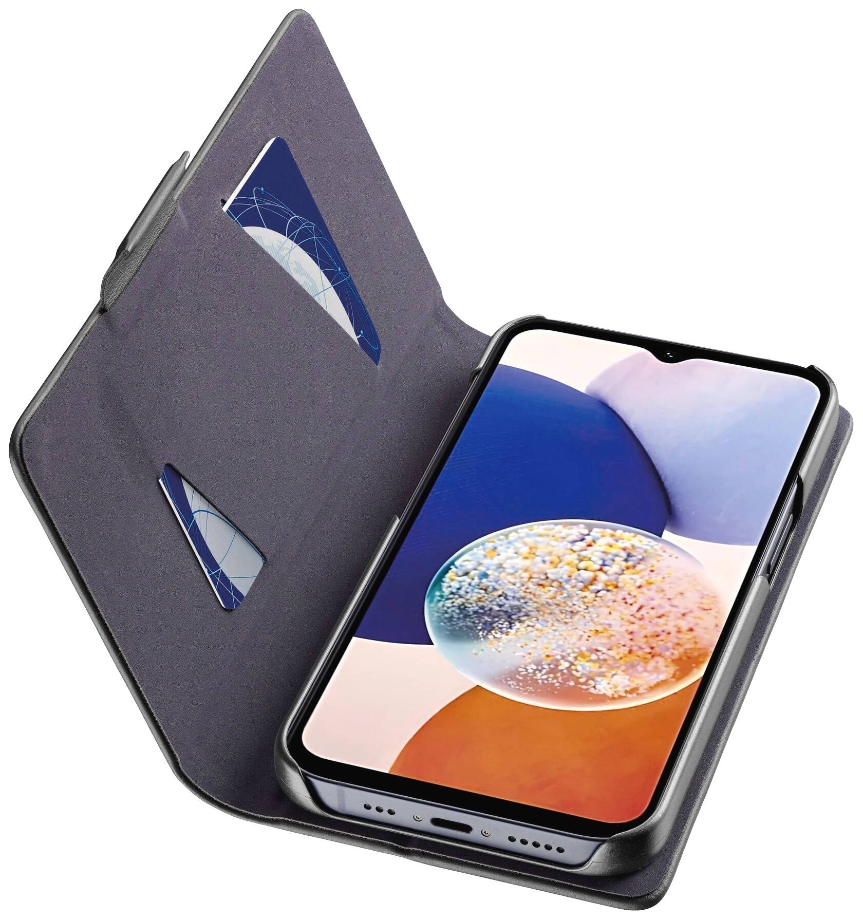 Smartphone in einer schwarzen Klapphülle mit Kreditkartenschlitzen, auf dem Bildschirm bunte abstrakte Grafik.