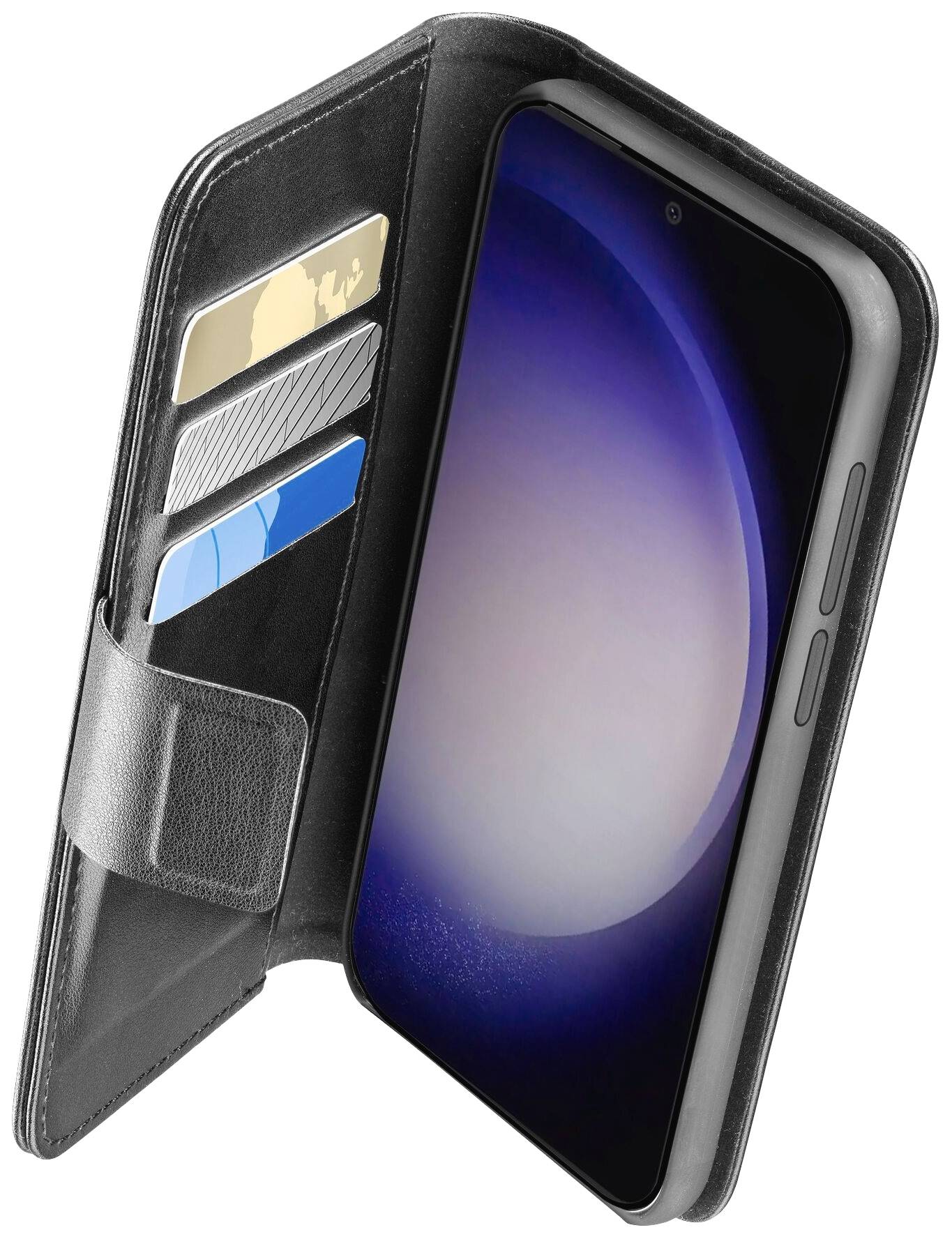 Smartphone in geöffneter Lederhülle mit drei sichtbaren Kreditkartenfächern. Hülle in Schwarz, Karten zeigen Ränder in Gold, Silber, Blau.