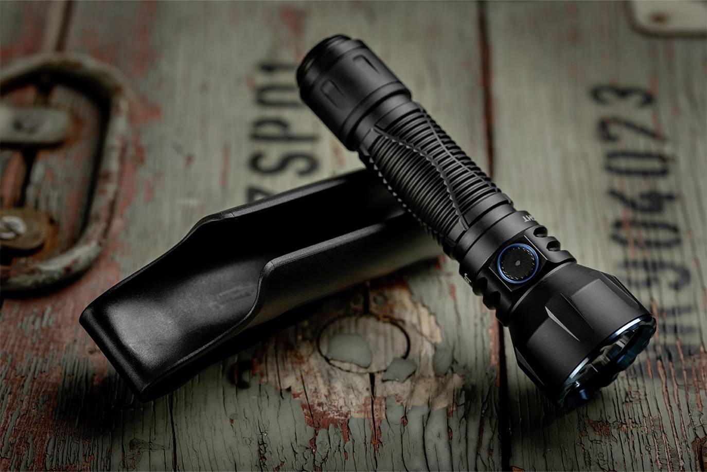 OLight Javelot EDC LED Taschenlampe akkubetrieben 1350lm 197g