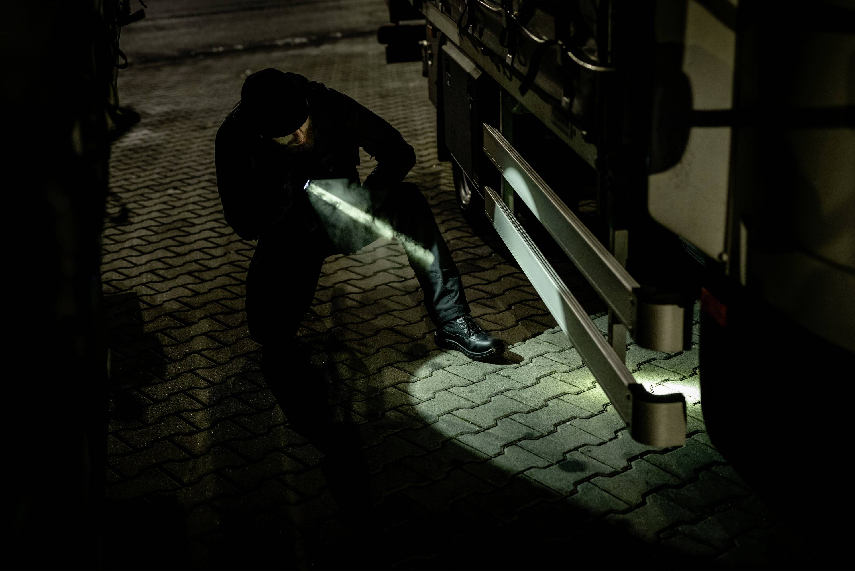 OLight Javelot EDC LED Taschenlampe akkubetrieben 1350lm 197g