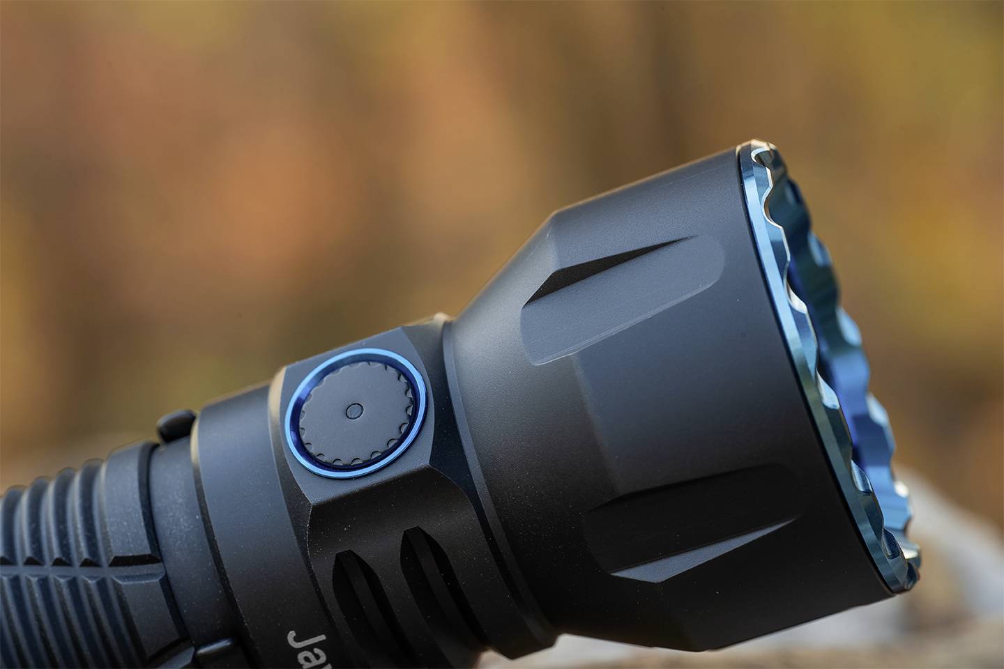 OLight Javelot EDC LED Taschenlampe akkubetrieben 1350lm 197g