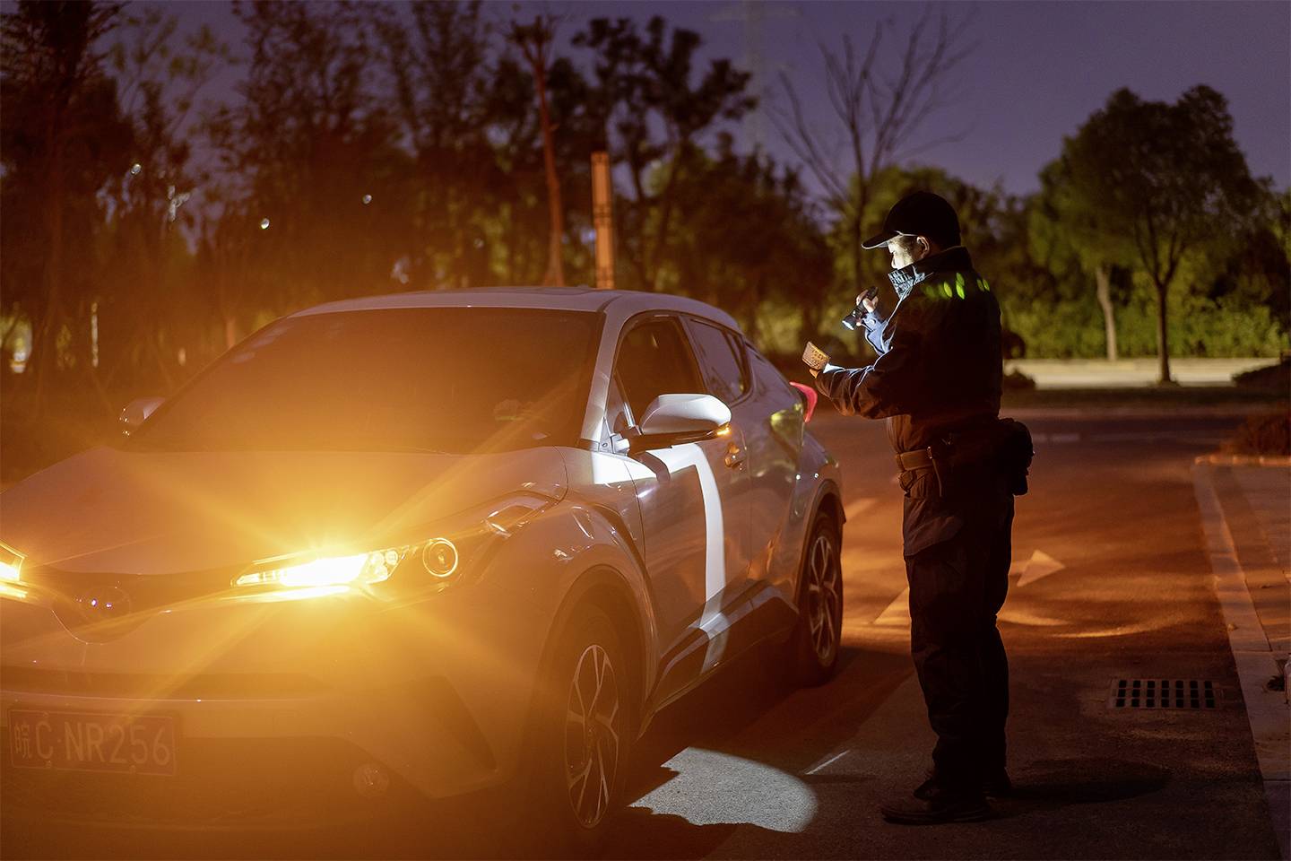 OLight Javelot EDC LED Taschenlampe akkubetrieben 1350lm 197g