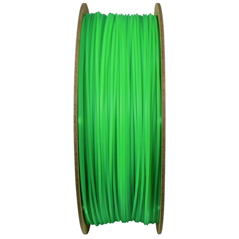 Eine Rolle grünes 3D-Druckerfilament, vertikal aufgestellt.