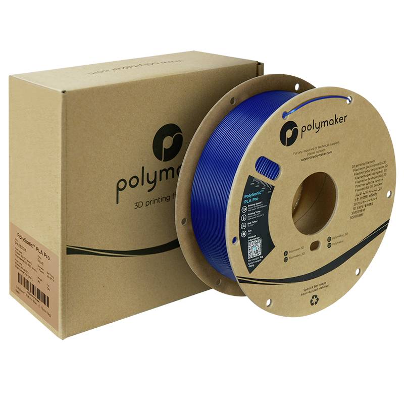 Eine Spule mit blauem 3D-Druckerfilament von Polymaker, neben einer braunen Verpackung. Der Filamenttyp ist PLA Pro.