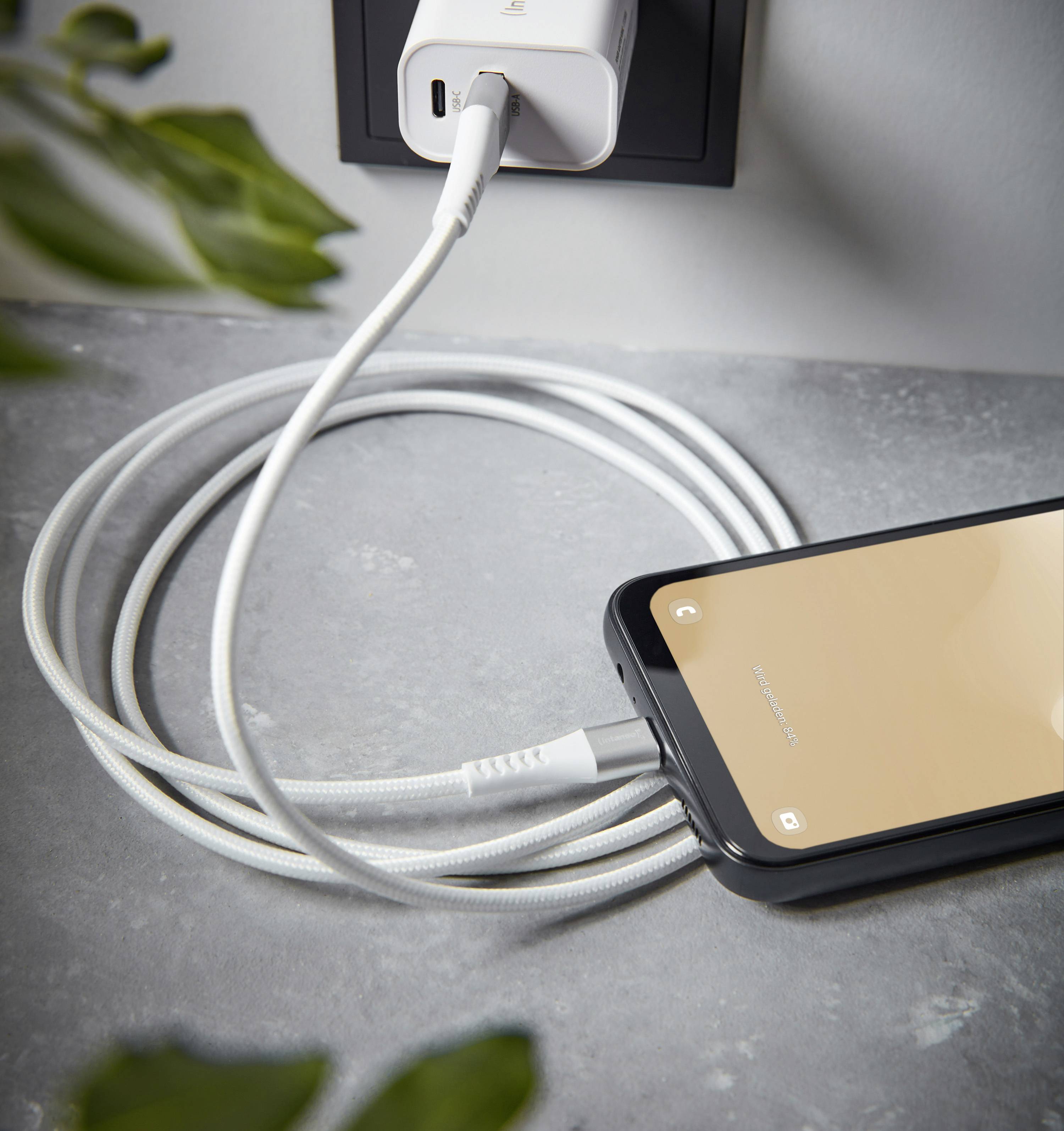 Intenso USB-Kabel USB 2.0 USB-A Stecker, USB-C® Stecker 1.50m Weiß Stoff-Ummantelung 7901102