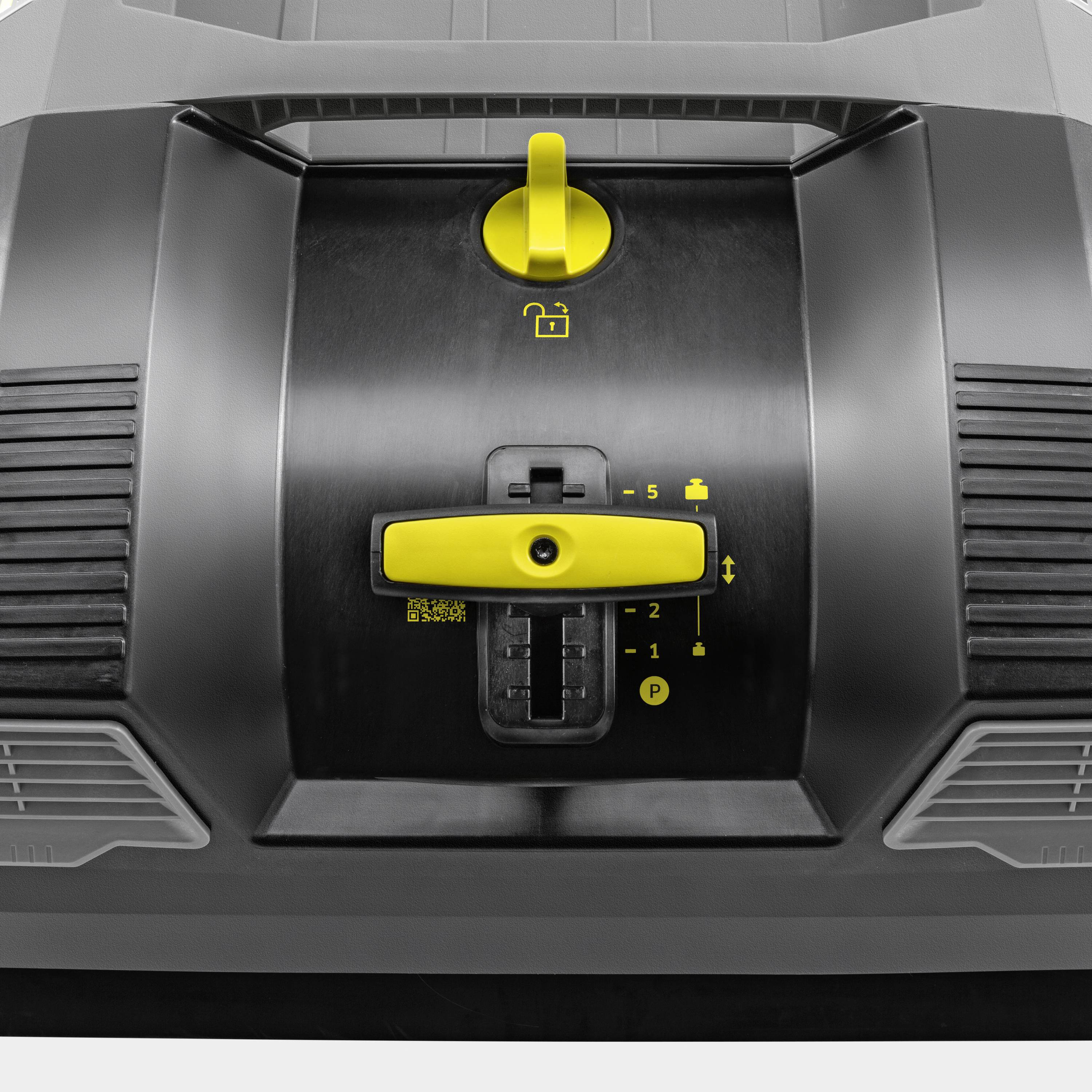 Kärcher Professional KM 70/20 C Hand Kehrmaschine 1St.