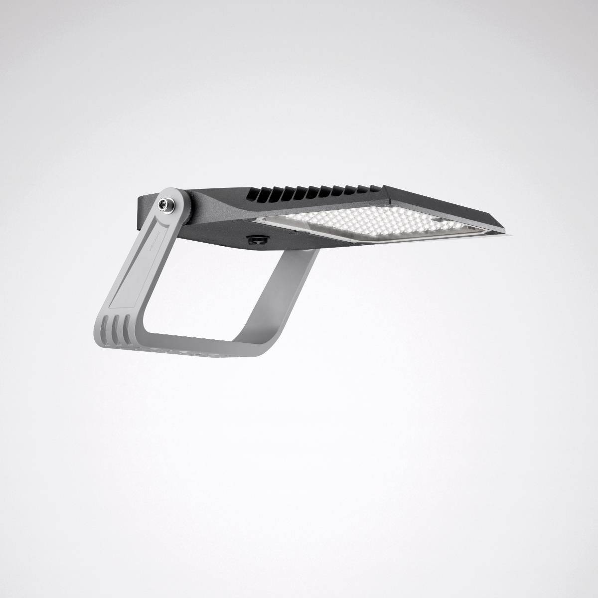 Eine graue, moderne LED-Flutlichtlampe mit schlankem Design und verstellbarer Halterung vor einem neutralen Hintergrund.