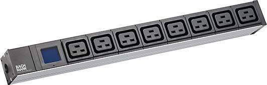 Ein schwarzer achtfacher Stromverteiler mit einer digitalen Anzeige auf der linken Seite, geeignet für Serverracks.